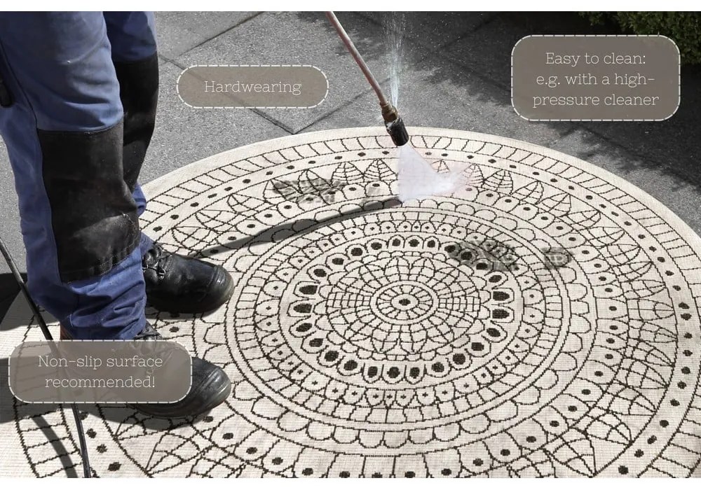Čierno-krémový vonkajší koberec NORTHRUGS Porto, ⌀ 140 cm