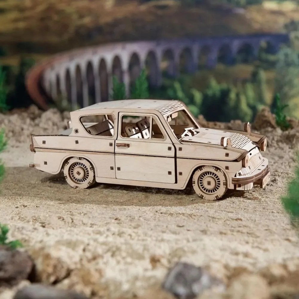 Ugears 3D mechanické puzzle Harry Potter Lietajúci Ford Anglia 246 ks