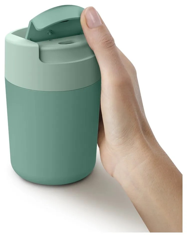 Cestovný hrnček v mentolovej farbe 340 ml Sipp – Joseph Joseph