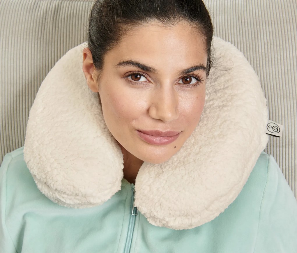 Šijový vankúšik s pamäťovou penou