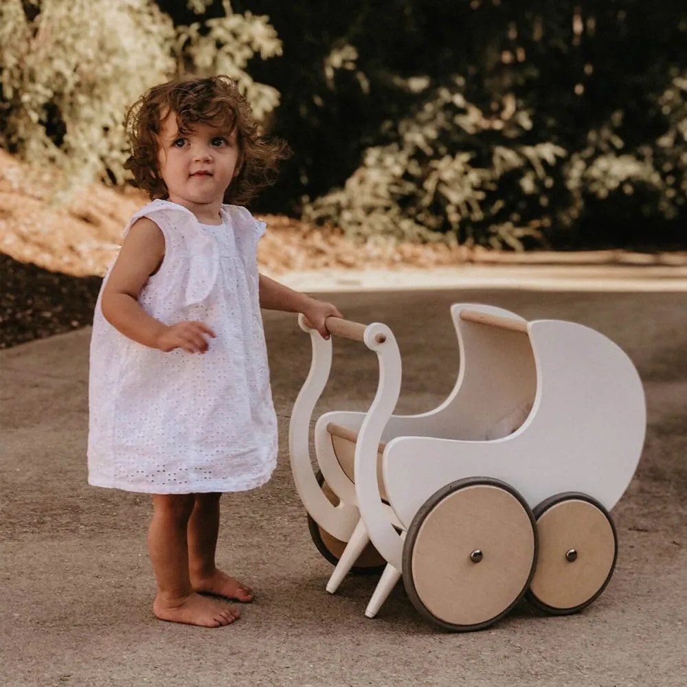 Drevený kočík pre bábiky a nácvik chôdze biela