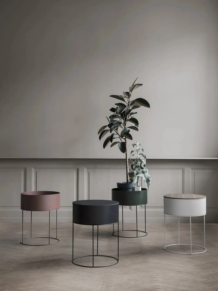 Ferm Living Okrúhly stojan na kvety Plant Box Light Grey