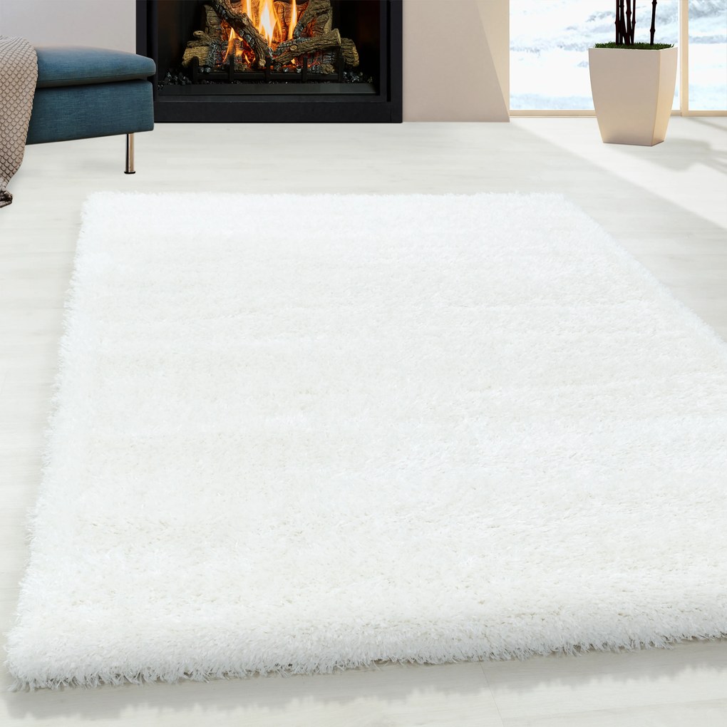 Ayyildiz Kusový koberec BRILLIANT 4200, Snehová Biela Rozmer koberca: 280 x 370 cm