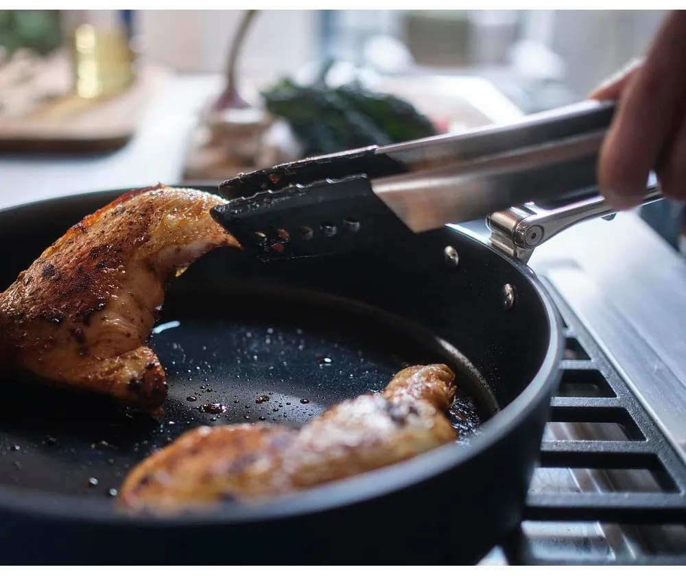 Panvica s keramickým povrchom ø 30 cm Space – Joseph Joseph