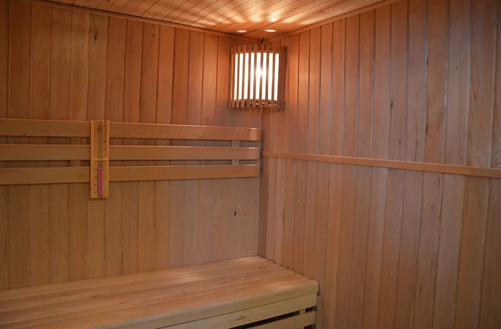 M-Spa - EA4 black - suchá sauna pre 4 osoby so saunovou pecou 180 x 160 x 201 cm 6 kW