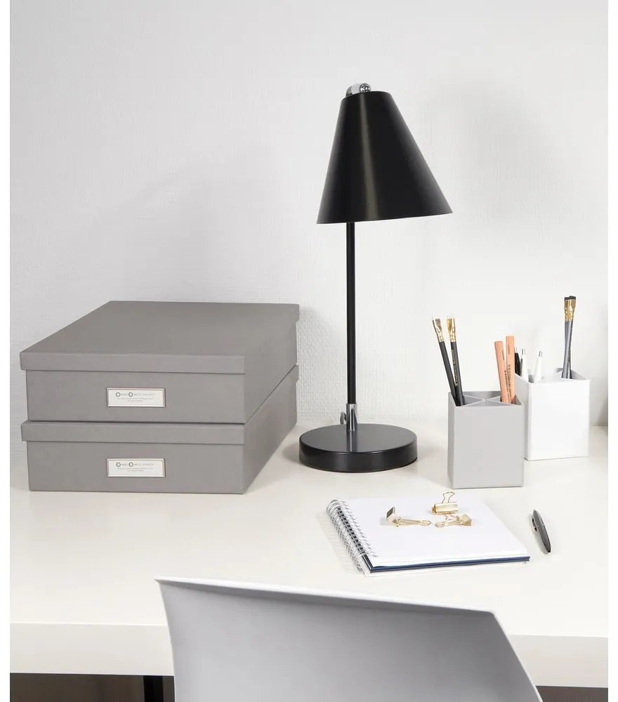 Sivý úložný box s menovkou na dokumenty Bigso Box of Sweden Oskar, veľkosť A4