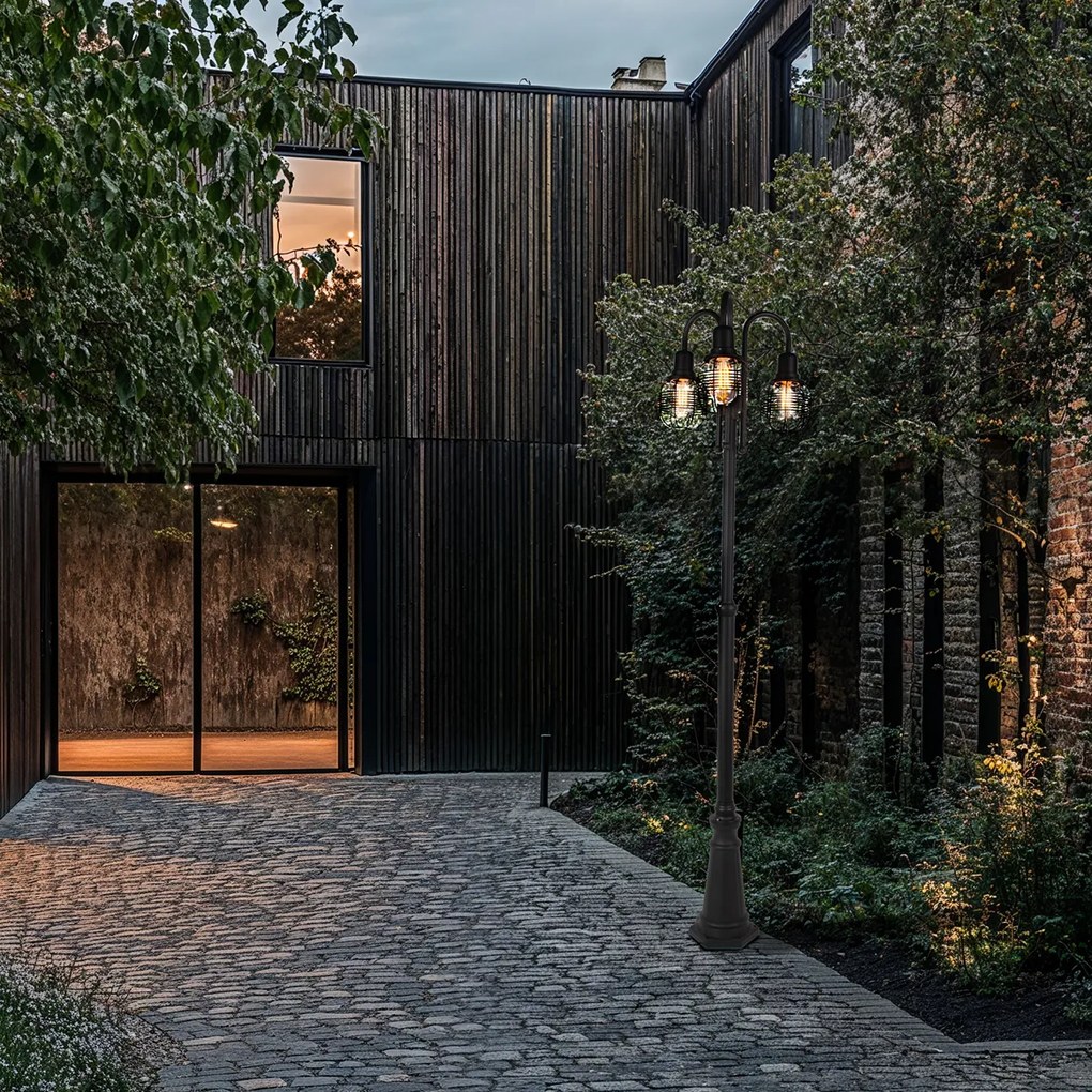 Rustikálna vonkajšia lampa čierna 3-svetlo IP44 - Guardado