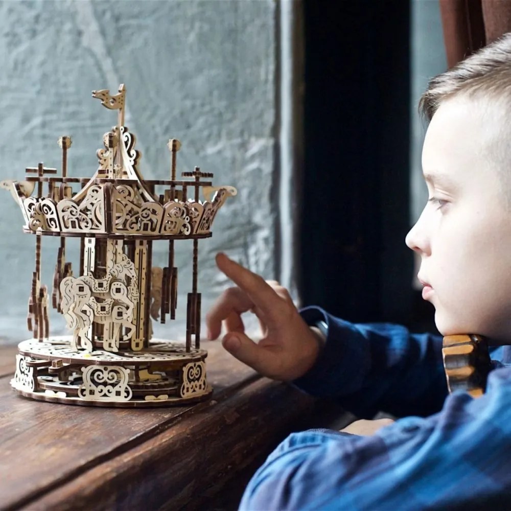 Ugears 3D puzzle Kolotoč 305 ks