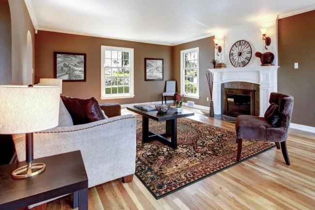 Koberec Agnella Isfahan Maidas granátový