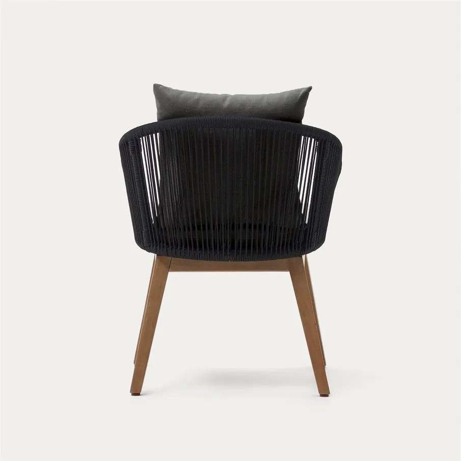 Čierne drevené záhradné kreslo Portalo – Kave Home