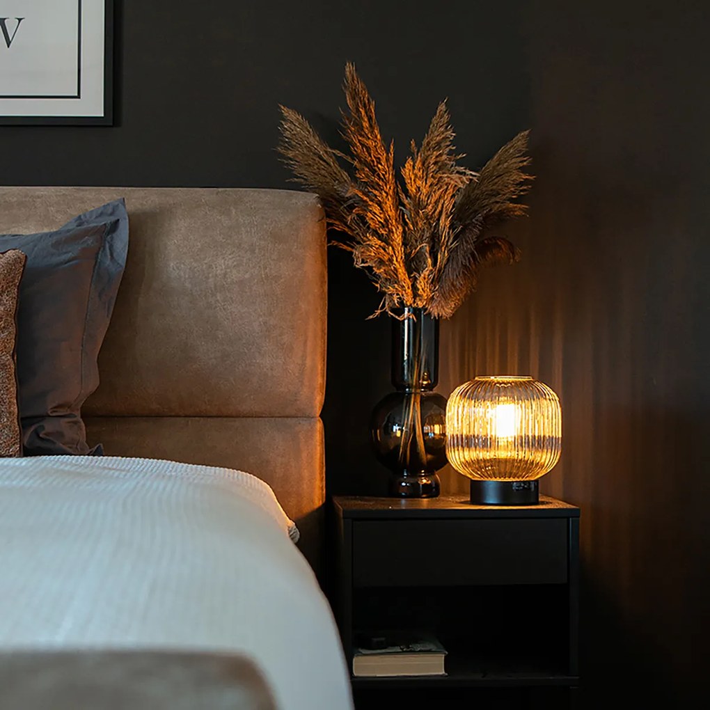 Inteligentná stolná lampa čierna s dymovým sklom vrátane Wifi A60 - Karel