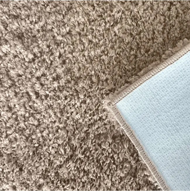 DY Karamelový protišmykový shaggy koberec Camel Rozmer: 120x170 cm