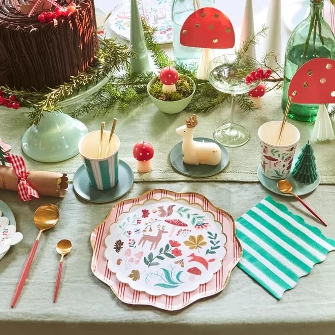 Meri Meri Papierový tanier Winter Woodland 21,6 cm – set 8 ks