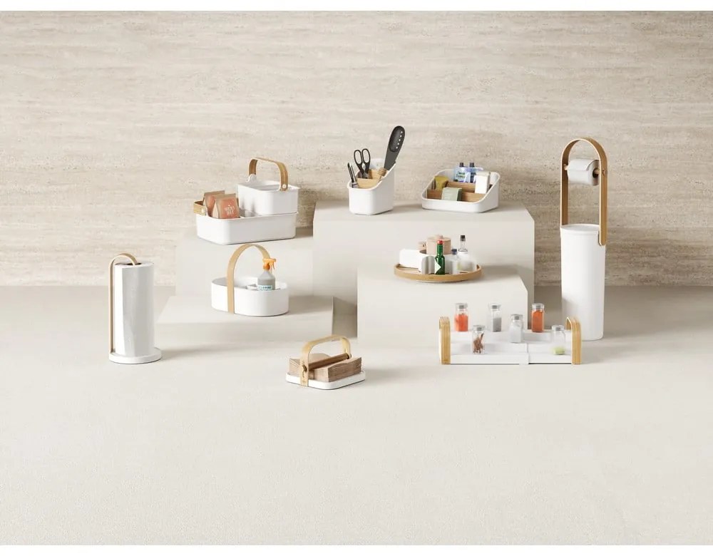 Stojan na kuchynské náčinie z recyklovaného plastu Bellwood – Umbra