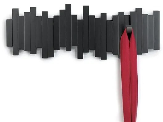 Vešiak sklápěcí STICKS čierny