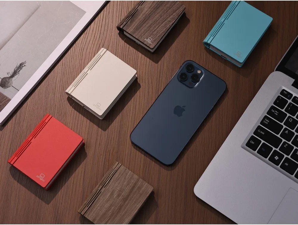 Prenosná svetelná dekorácia na USB v tmavoprírodnej farbe BookLight – Gingko