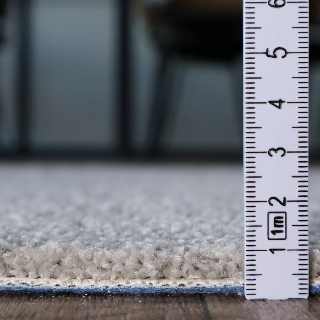 Metrážny koberec Feliz 091, na mieru, šíře 4m, šedá, filc, detská izba, ITC