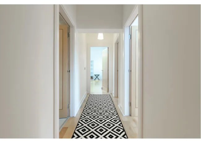 Behúň BCF MORAD Ruta romby čierny / krém - Výpredaj