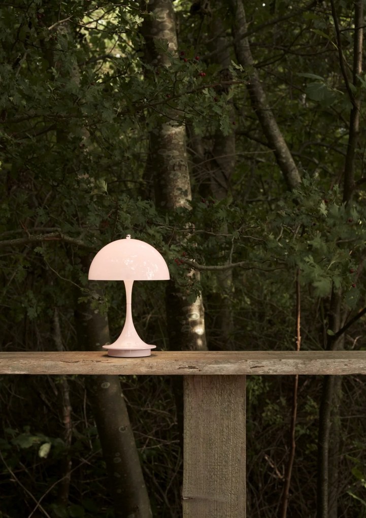 Louis Poulsen Prenosná lampa Panthella 160 V3 Opal Pale rose