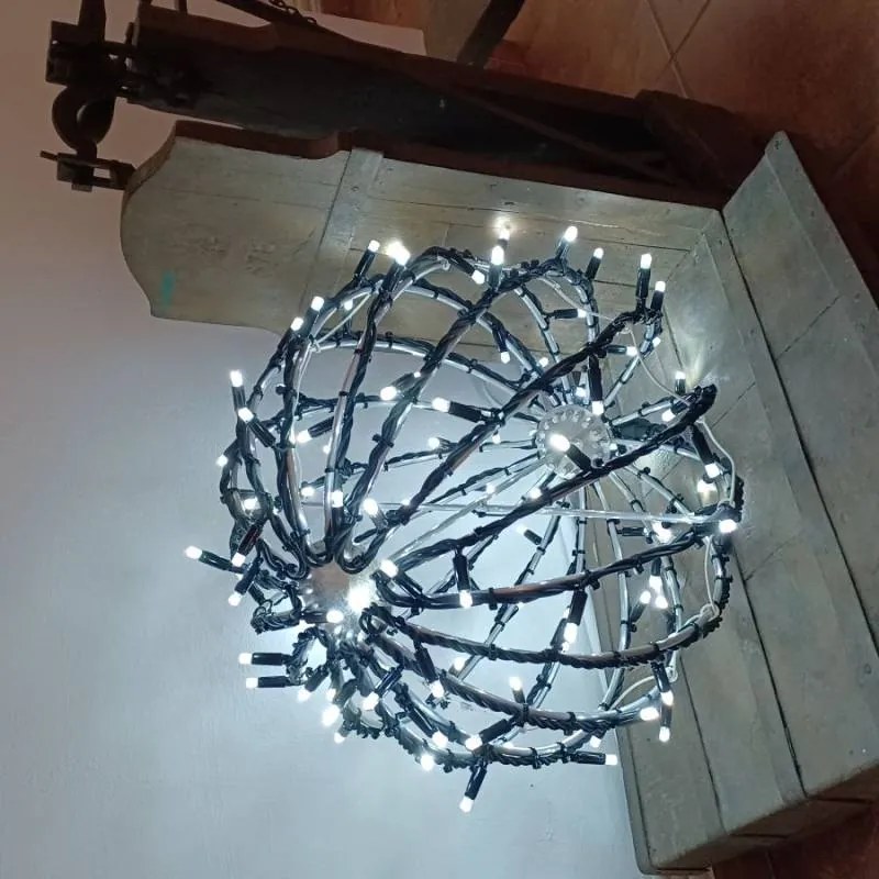 DECOLED Svetelná guľa LED, ľadovo biela, čierny kábel, priemer 60 cm