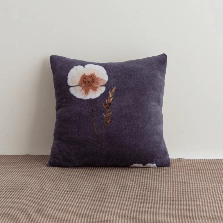 Obojstranná obliečka na vankúšik DUO SENSE ARVENA 45x45 cm mikroplyš/flanel, tmavo sivá
