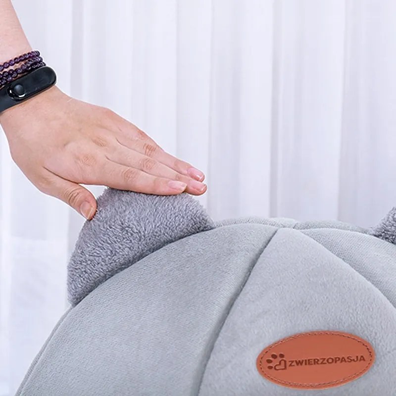 Domček pre mačky Amber veľ. M sivý