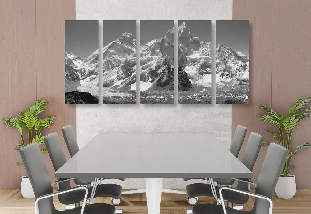 5-dielny obraz nádherný vrchol hory v čiernobielom prevedení - 200x100