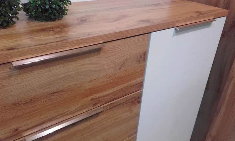 Komoda Capri, dub wotan/biela