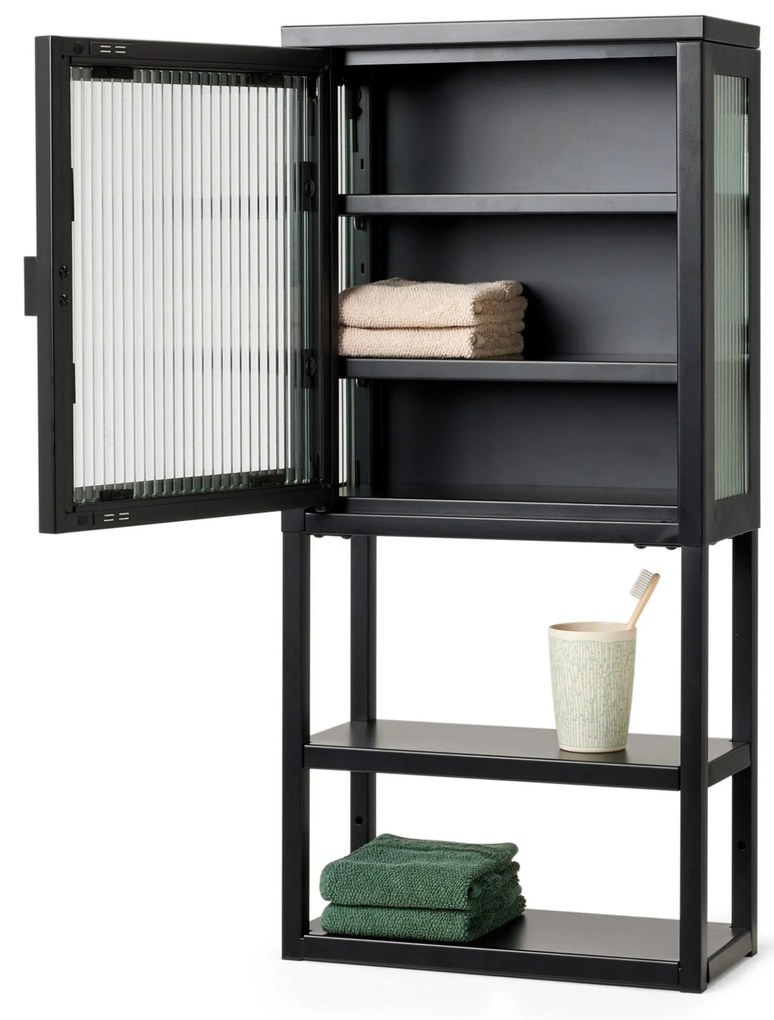 Vstavaná skriňa so sklenenými dverami