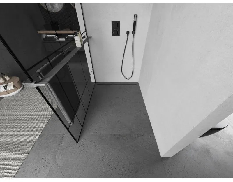 Mexen Kioto+, sprchová zástena Walk-In s poličkou a vešiakom 130 x 200 cm, 8mm číre sklo čierny vzor, grafitový profil, 800-130-121-66-78