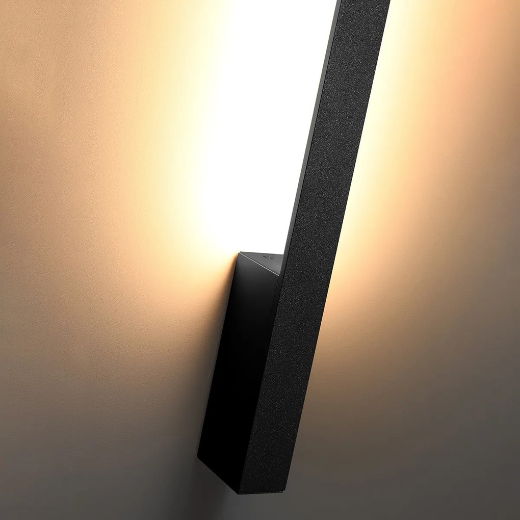 Nástenné LED svietidlo Lahti m, 1x LED 15w, 3000k, b