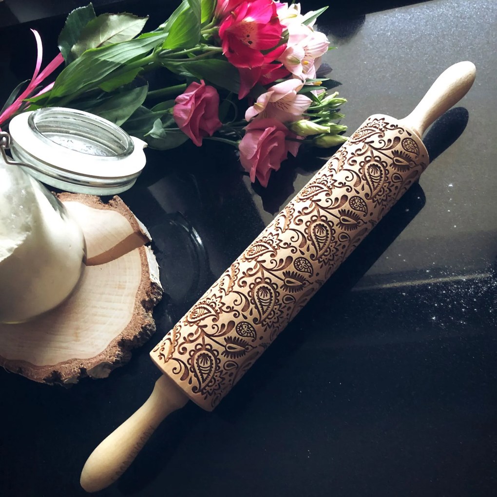Goody Woody Embosovaný valček na cesto Floral Paisley