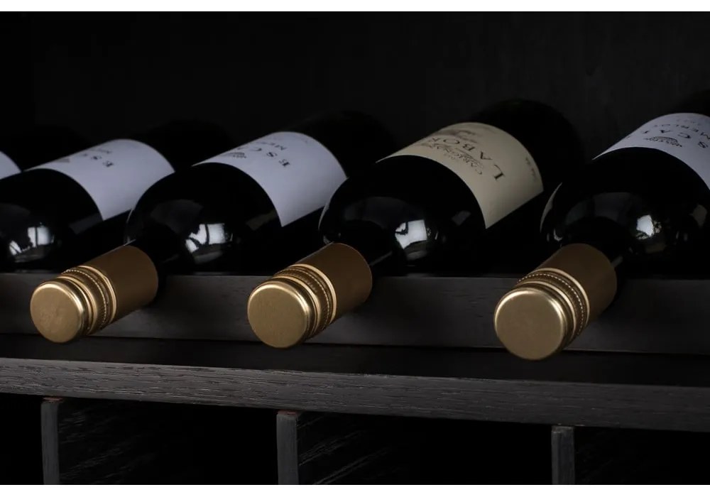 Čierna vinotéka z dubového dreva pre 20 fliaš, 89x181 cm Travis – Zuiver