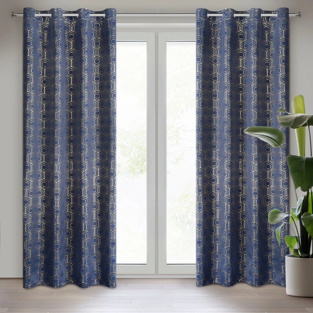 ZÁVES NA KRÚŽKOCH KAJA 135X250 CM VZOROVANÁ