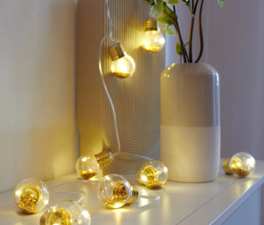 Svetelná reťaz s LED žiarovkami