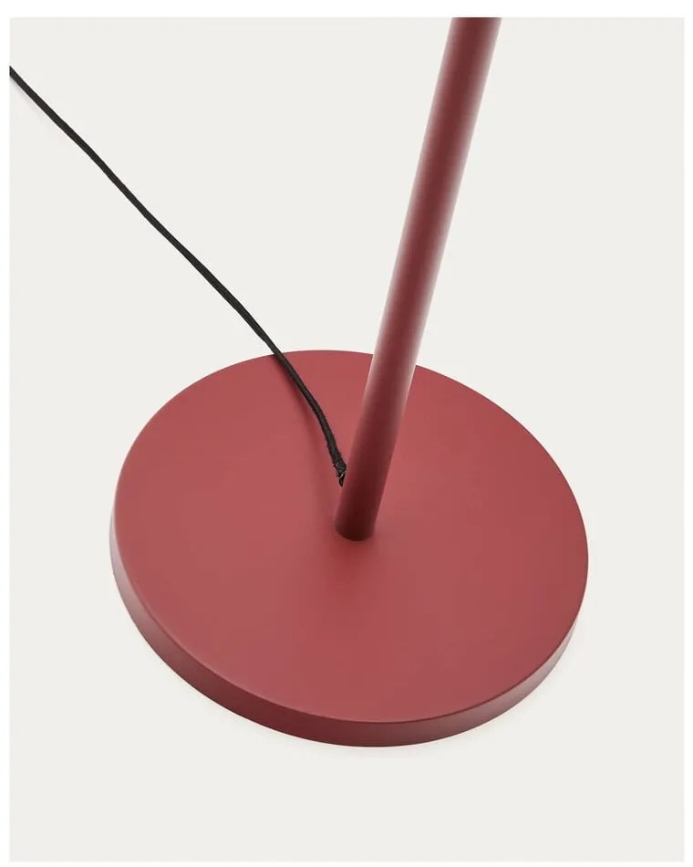 Stojacia lampa v terakotovej farbe s textilným tienidlom (výška 153 cm) Navat – Kave Home