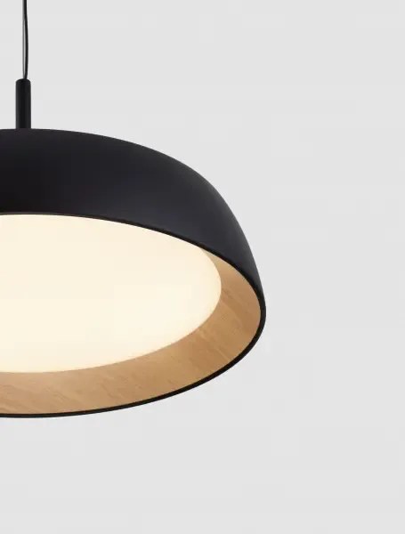 LED stmievateľný čierno-drevený dizajnový luster Sigi