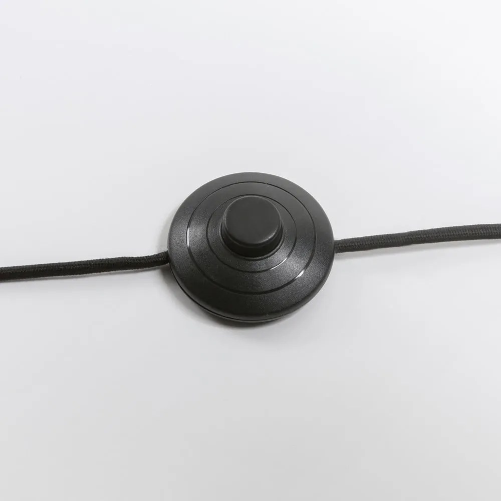 Čierna stojacia lampa s textilným tienidlom (výška 157 cm) Ikia - Kave Home