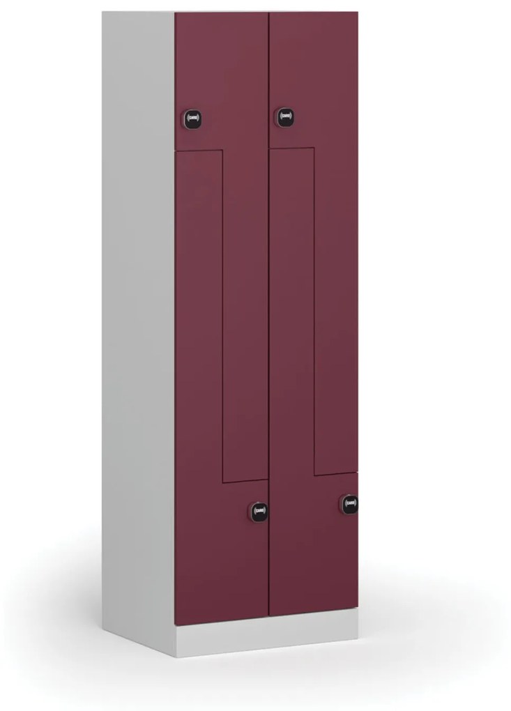 Kovová šatníková skrinka Z, 4 oddiely, 1850 x 600 x 500 mm, zámok s čítačkou RFID kariet, červené dvere