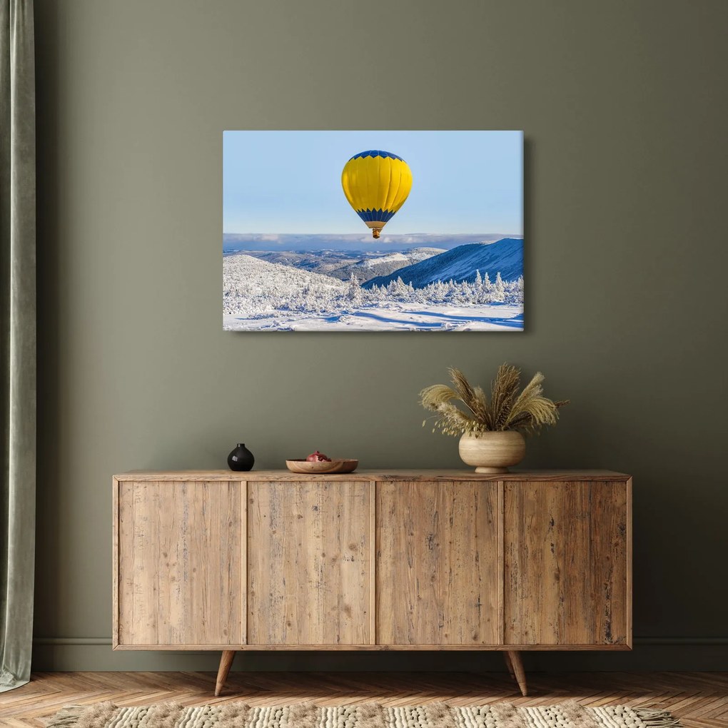 Obraz - Let nad zimnou krajinou (90x60 cm)
