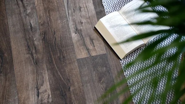 PVC podlaha Maxima Plus Hunter Oak S44 hnedá