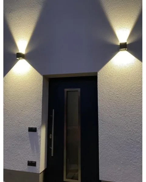 LED Vonkajšie nástenné svietidlo 2xLED/3W/230V IP54 čierna