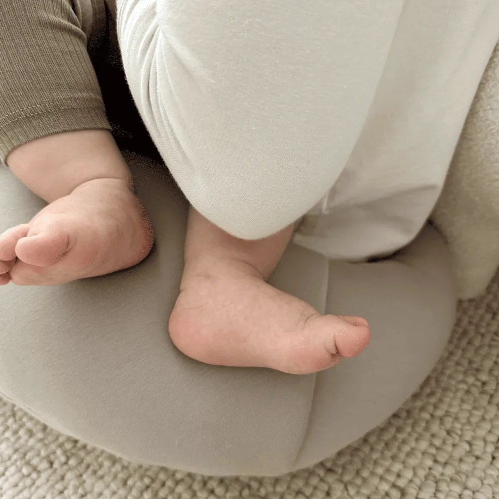 Vankúš croissant béžová 55cm