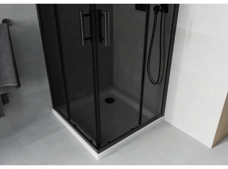 Mexen Rio, štvorcový sprchovací kút s posuvnými dverami 90(dvere) x 90(dvere) x 190 cm, 6mm šedé sklo, čierny profil + biela sprchová vanička SLIM, 860-090-090-70-40-4010B