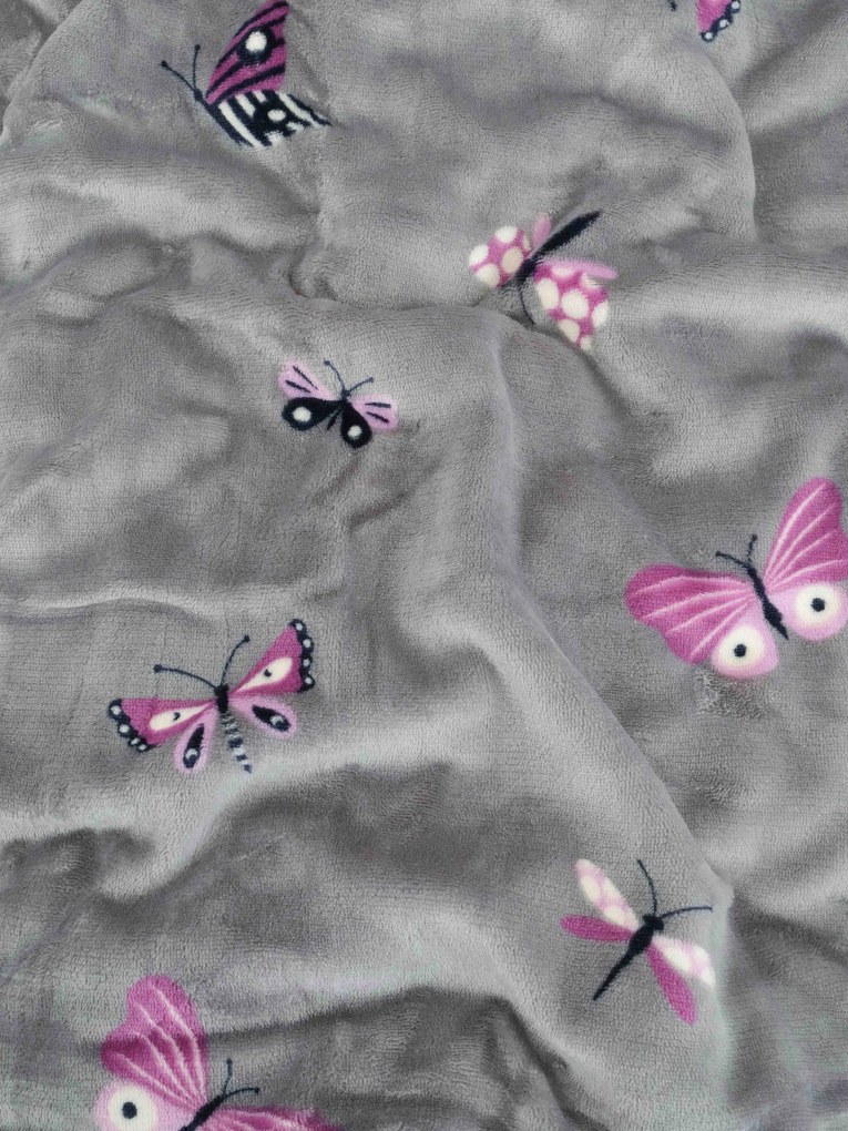 Predĺžené obliečky mikroplyš Exclusive – Motýliky sivá 140 × 220 cm, 70 x 90 cm