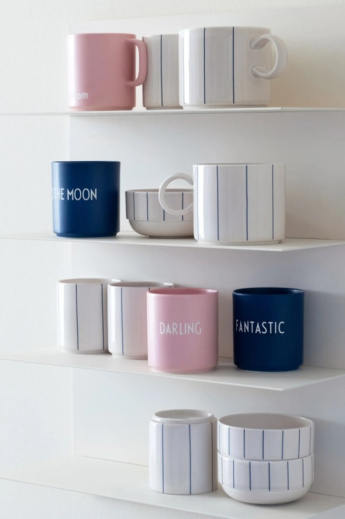 DESIGN LETTERS Porcelánový hrnček Darling Pink 300 ml