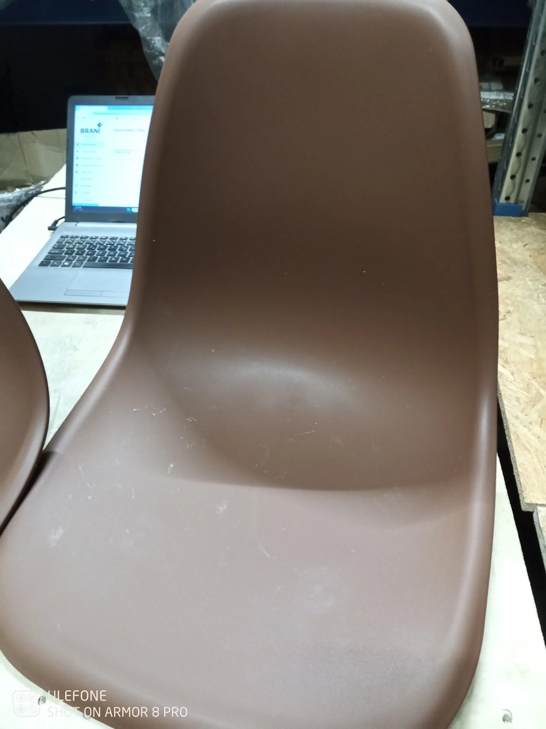 AKCIA Hnedá stolička OSAKA II. akosť