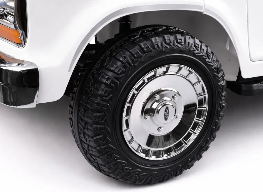 JOKOMISIADA Dvojmiestne autíčko na batériu klasický Ford Bronco Pickup biele PA0338