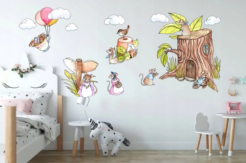 Rozkošná detská nálepka na stenu myšia rodinka 60 x 120 cm