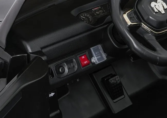 Elektrické autíčko RAM 3500 čierne